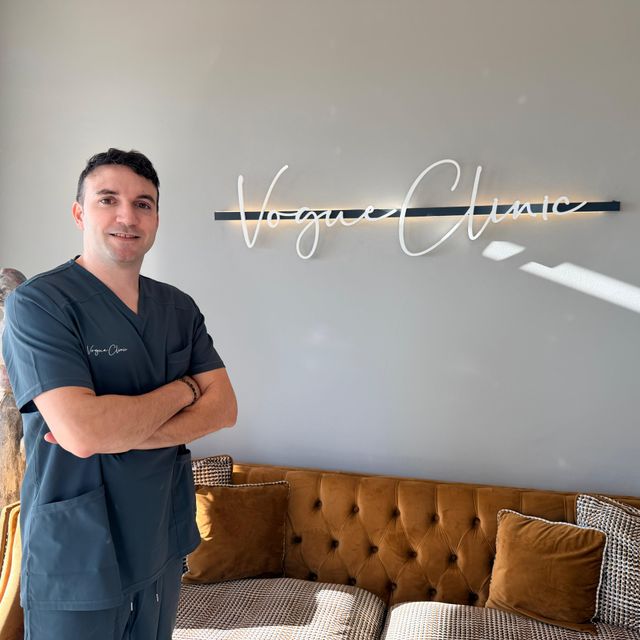 Felipe Jose Brambilla, Médico estético Estepona