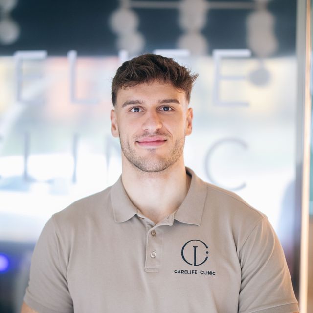 Sebastian Strulak, fizjoterapeuta Warszawa