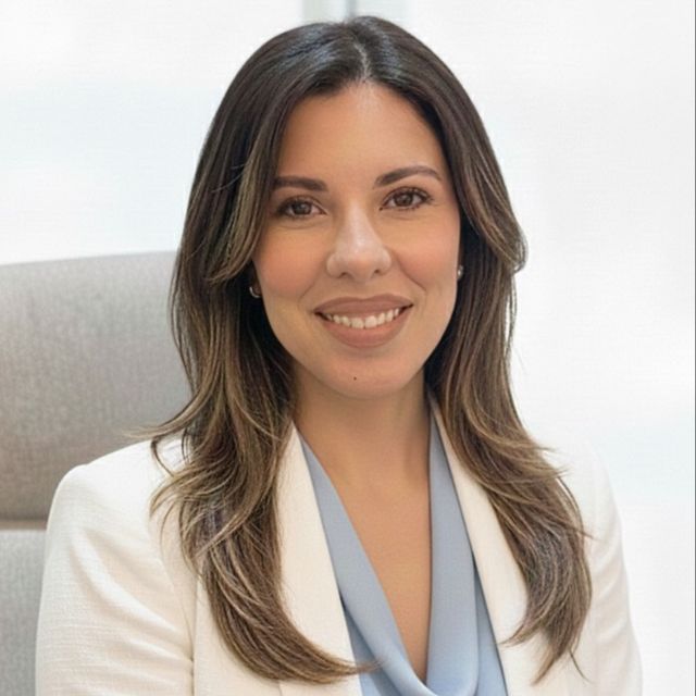 Marina Hanoos, Psicólogo Santander