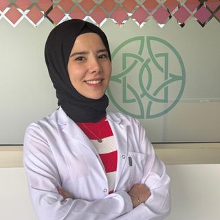 Büşra Baştuğ, Endodonti Konya