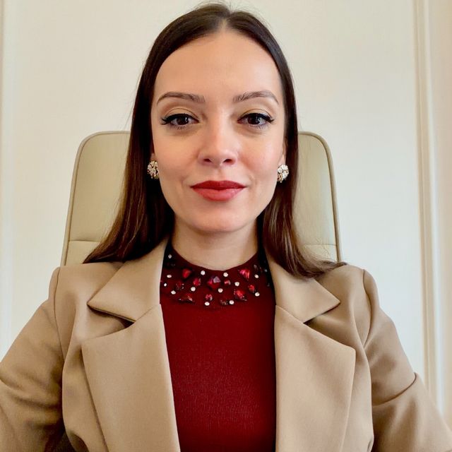 Melis Dağtekin, Psikiyatri İstanbul