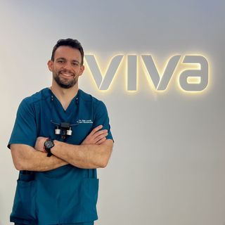 Acercar imagen: Ginés Aranda Herrerías, Dentista Dos Hermanas