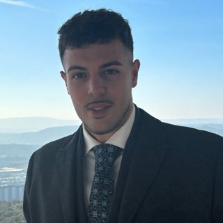 Ingrandire l'immagine: Vincenzo Di Gennaro, igienista dentale Salerno