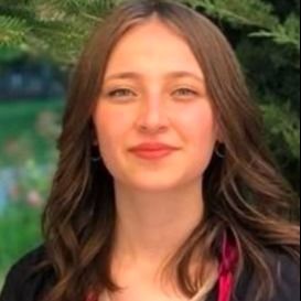 Pınar Özdemir, Diş Hekimi Elbistan