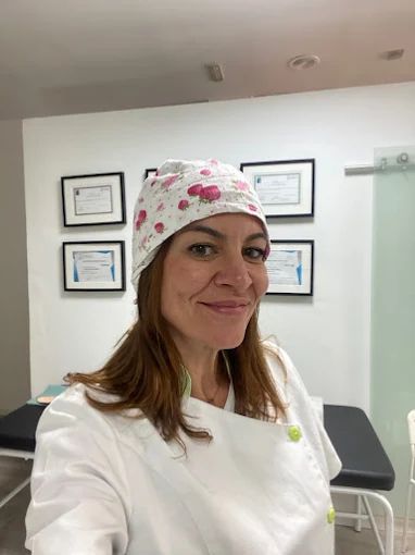 Adela Álvarez Jiménez, Podólogo Denia