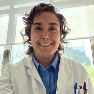 Berly Flores Flores, Médico general Barcelona