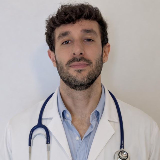 Daniel de la Cueva Genovés, Internista Málaga