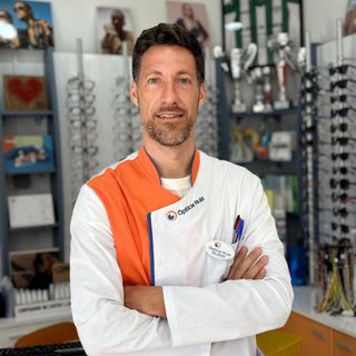 Acercar imagen: SERGIO SÁNCHEZ SOTO, Óptico Vicar