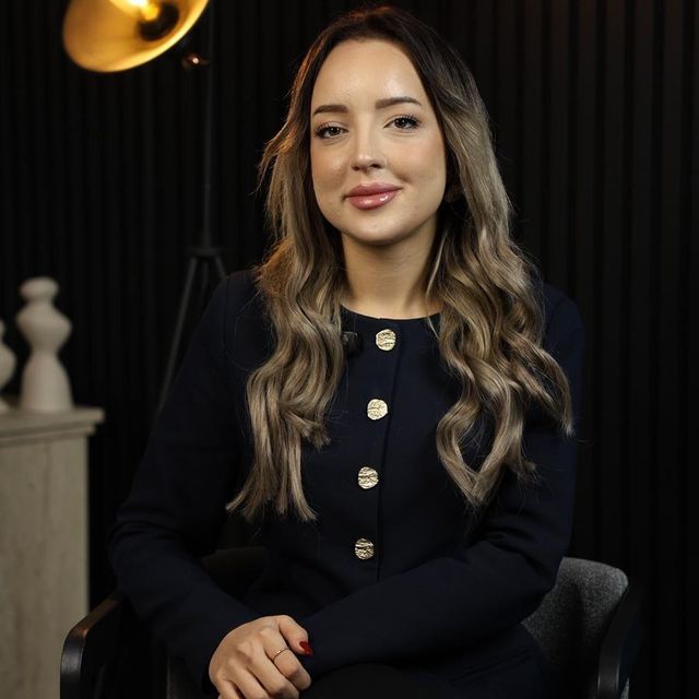 Ecem Demirkaya, Psikoloji İstanbul