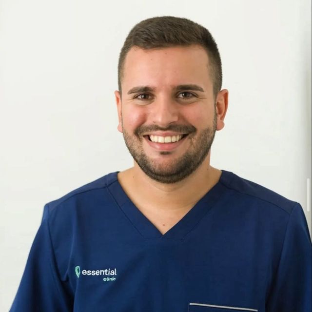 Bernardo Fuentes Rentero, Dentista Baeza