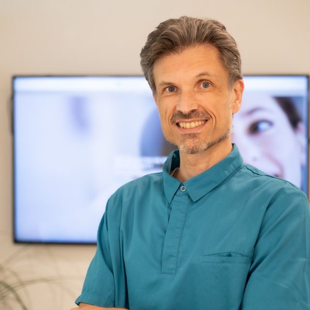 Mark Englaender, Zahnarzt Linsengericht