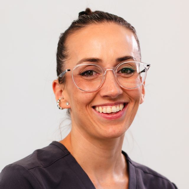 Rosa Garrido Rosa, Dentista Granada