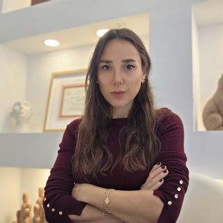 Yasemin Aydınlı, Plastik Rekonstrüktif Ve Estetik Cerrahi İstanbul