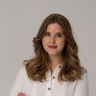 Ampliar imagem: Isabel Breda Vazquez, Cirurgião maxilo-facial Porto