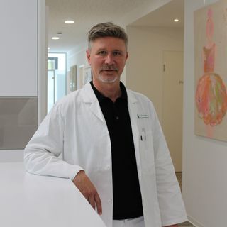 Bild vergrößern: Marc Schmidseder, Hautarzt (Dermatologe) Nieder-Olm