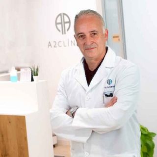 Acercar imagen: Albert Samper Sugrañes, Cirujano plástico Barcelona