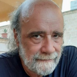 Ingrandire l'immagine: Sergio Soglia, chirurgo plastico Gioia del Colle