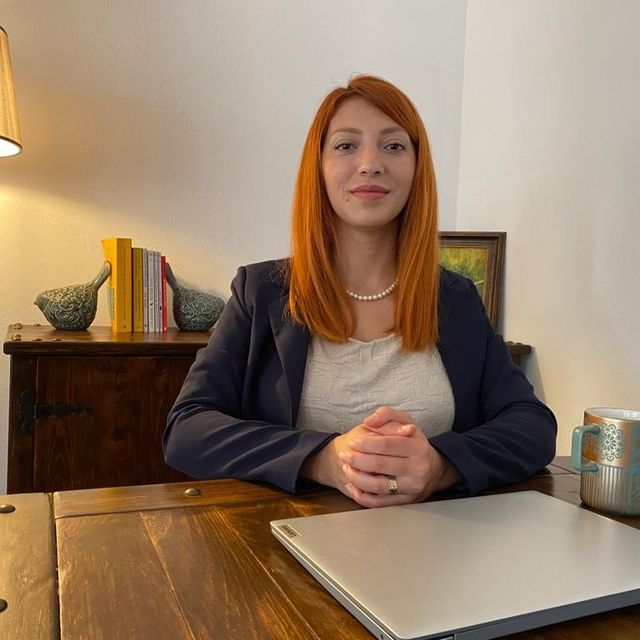 F. Çilem Deniz, Psikoloji İstanbul