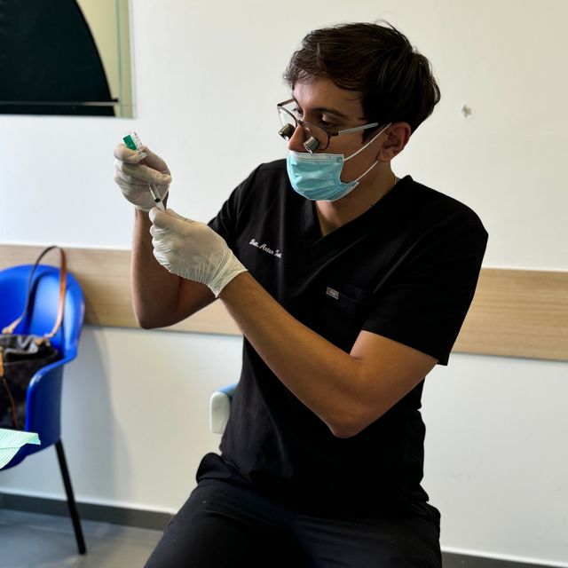 Artur Tonti, dentista Bologna