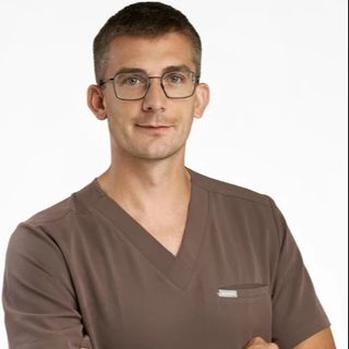 Powiększ obraz: Łukasz Panufnik, chirurg Warszawa
