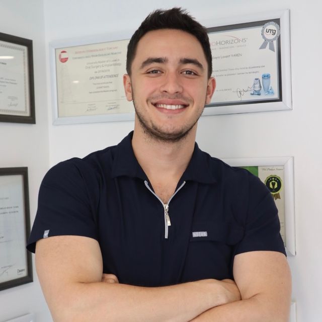 Burak Yaren, Diş Hekimi İstanbul