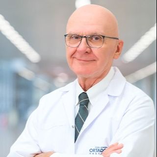 Resmi büyüt: Zühtü Tansuğ, Üroloji Seyhan