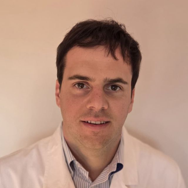 Andrea Russo, ortopedico Genova