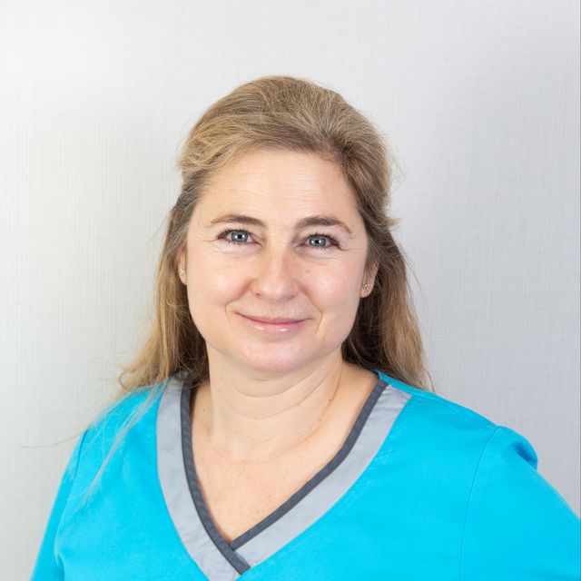 María Cristobal Romeo, Dentista Aravaca