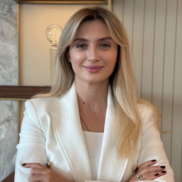 İrem Özdeş, Psikoloji İstanbul