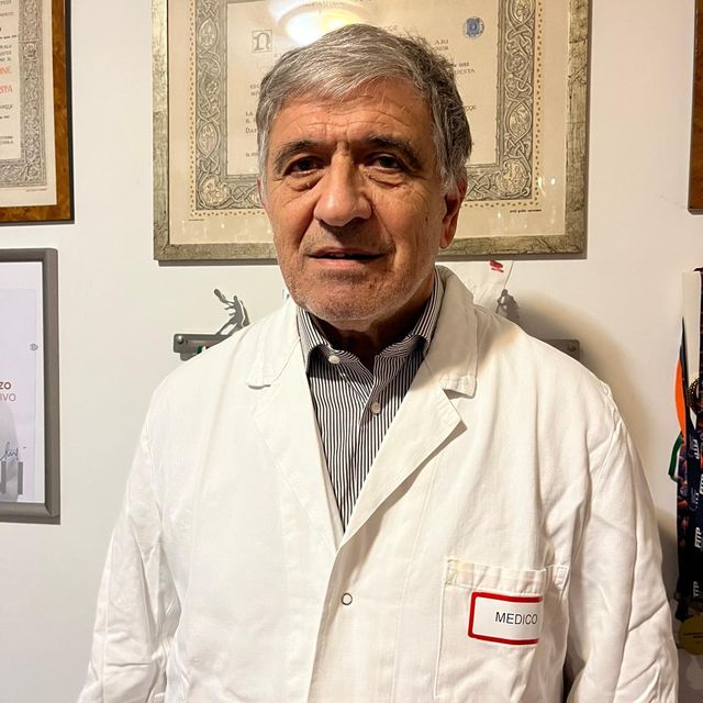 Nicola Capocasale, ortopedico Bari