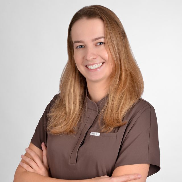 Oliwia Latawiec, stomatolog Kraków