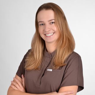 Powiększ obraz: Oliwia Latawiec, stomatolog Kraków