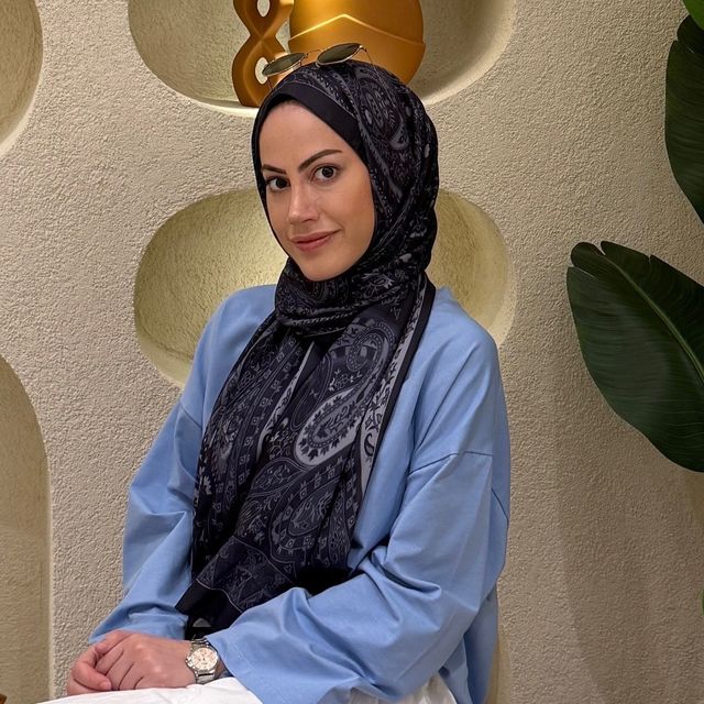 Kübra Gündoğdu, Psikoloji İstanbul