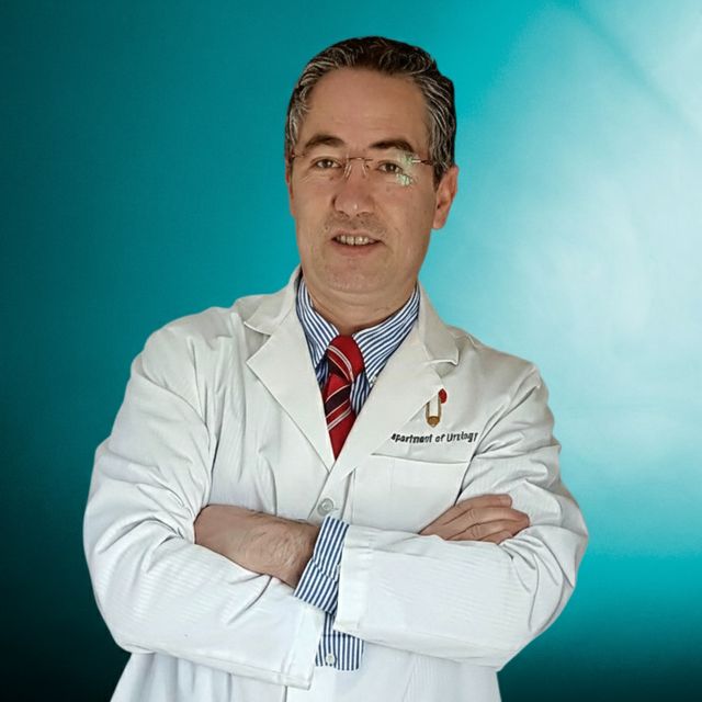 Ricardo Esteban Artiaga, Urólogo Plasencia