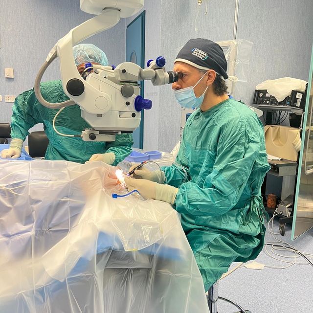 Tommaso D'Acunzo, oculista Portici