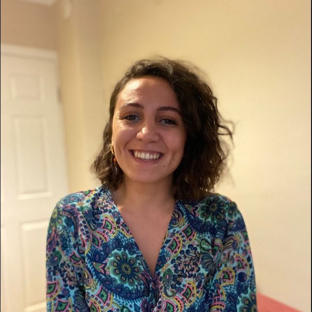 Hazal Tanrıyakul, Psikoloji İzmir