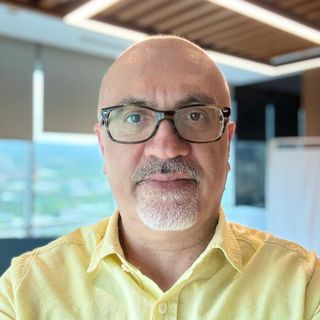 Resmi büyüt: Aziz Denli, Fiziksel Tıp Ve Rehabilitasyon Ankara