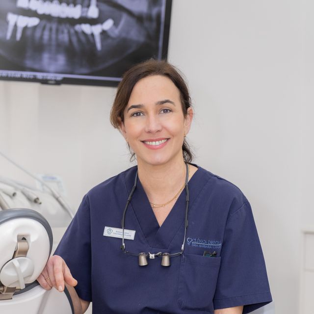 Bárbara Lizaur Ajuria, Dentista Madrid
