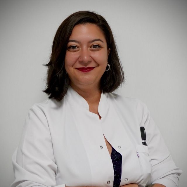 Yasemin Karakaptan, Nöroloji İzmir