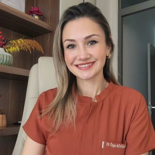 Özge Büyüknacar Kelkit, Diş Hekimi Adana