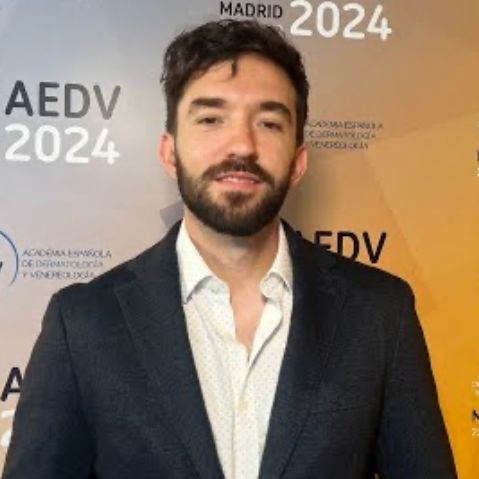 Alejandro Molina-Leyva, Dermatólogo Granada
