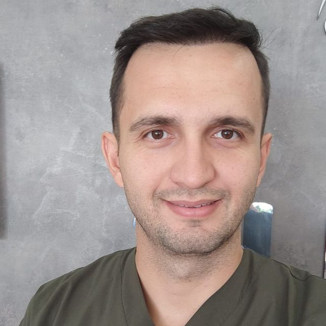 Eray Çoban, Diş Hekimi Balıkesir