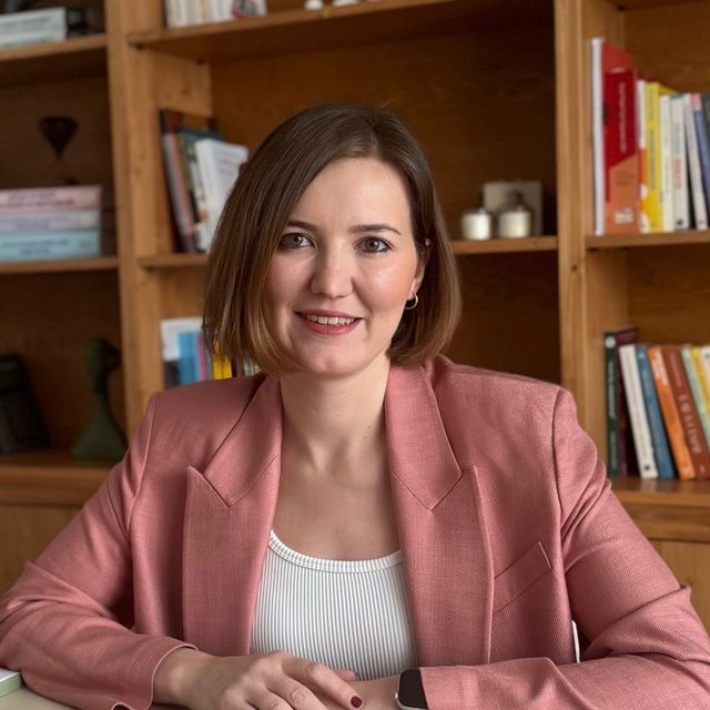 Esra Bulanık Koç, Çocuk ve Ergen Psikiyatrisi İstanbul