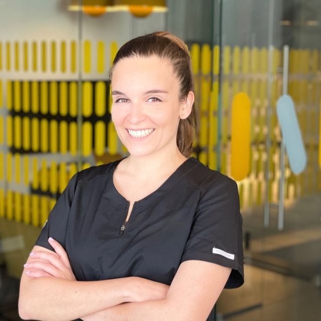 Águeda Díaz Blas, Dentista Madrid