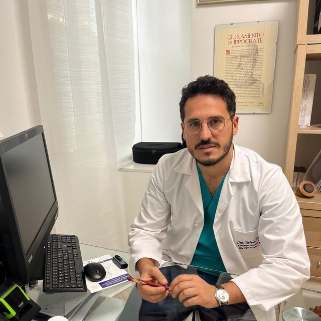 Roberto De Luca, chirurgo maxillo facciale Napoli