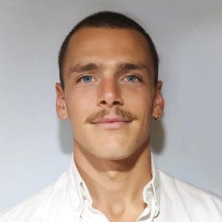 Léon Hohn, Osteopata Cascais