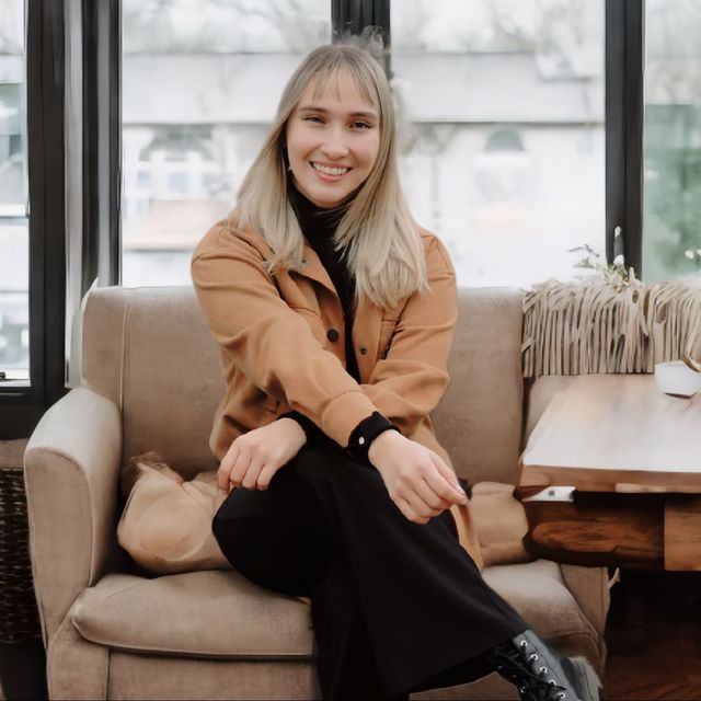 Camila Parra Ortega, Terapeuta complementario Barcelona