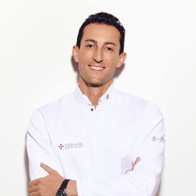 Mateusz Falkowski, stomatolog Augustów
