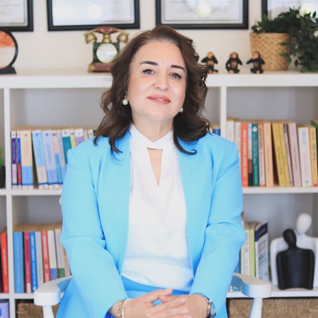 Sema Demir, Psikoloji İzmir