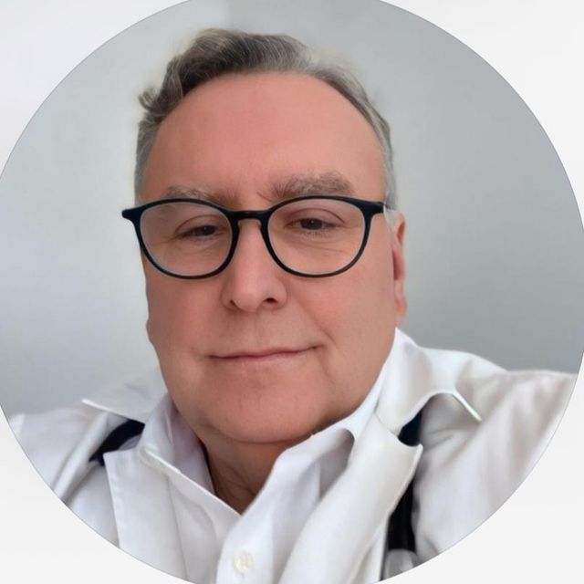 Guillermo Gil Calvo, Médico de familia Santiago de Compostela